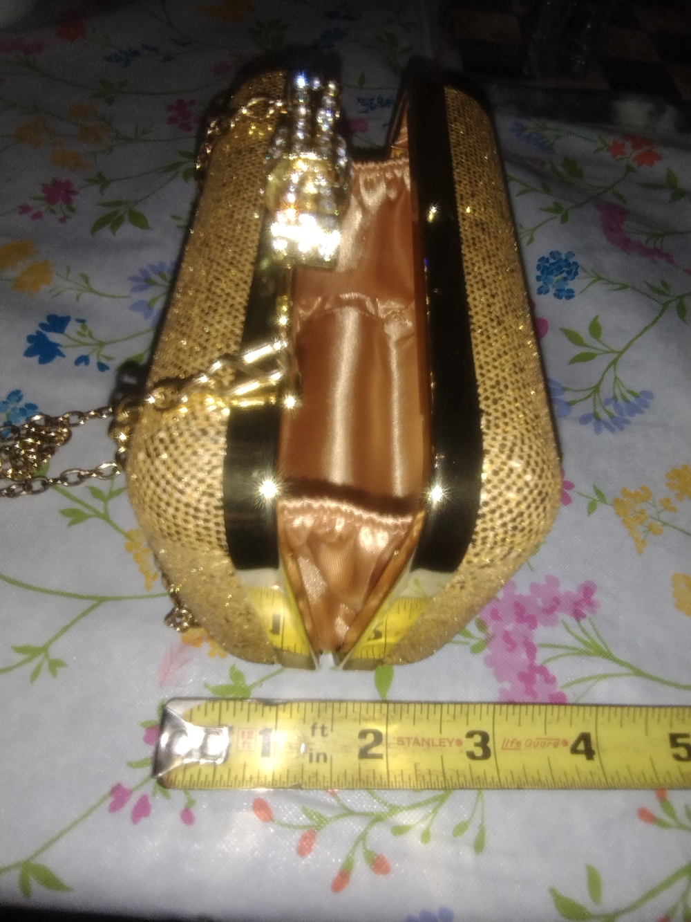 Gold Sequined Bow Clasp Evening Clutch - Picture 2 of 3